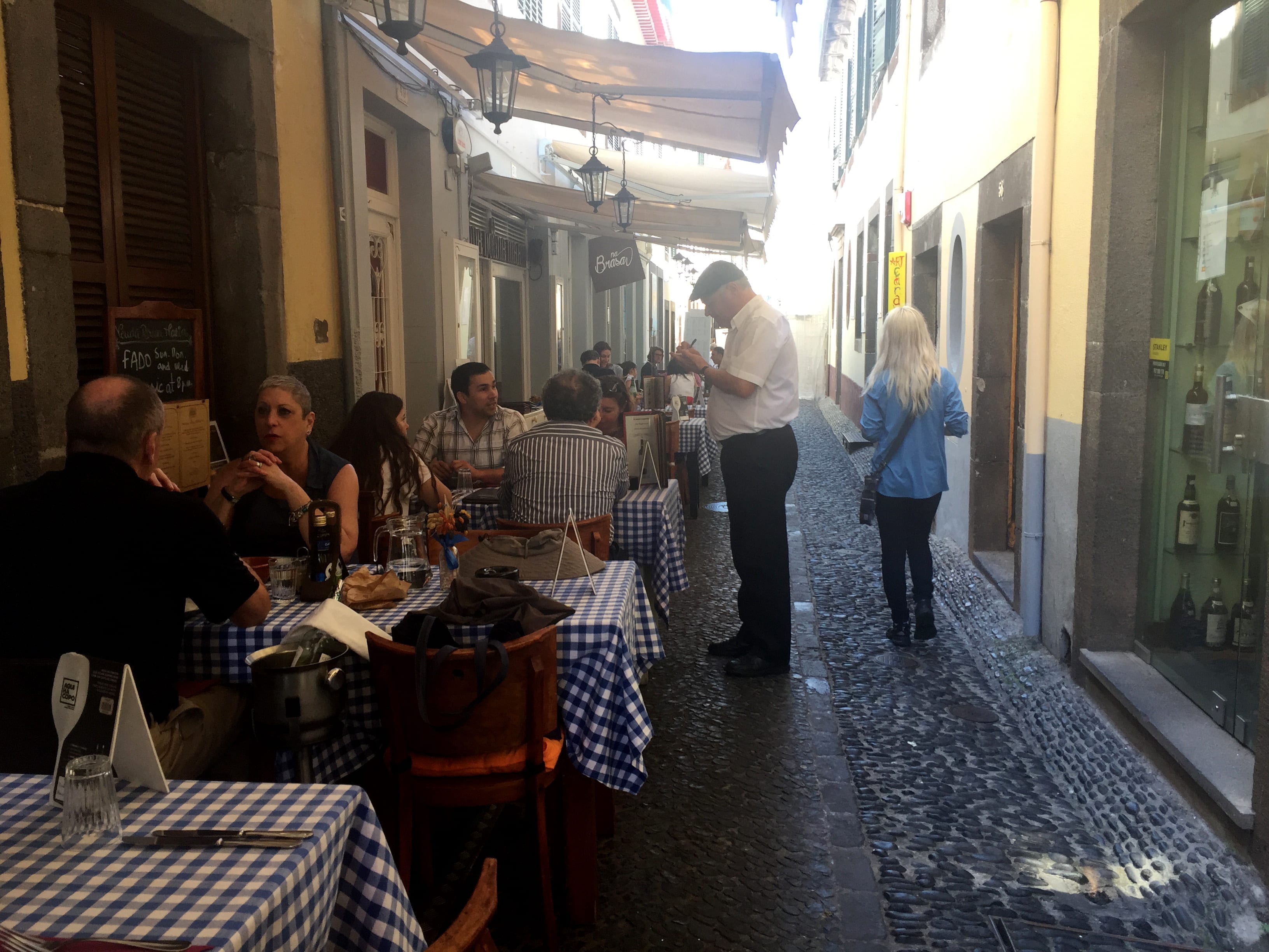 funchal alley kiddo